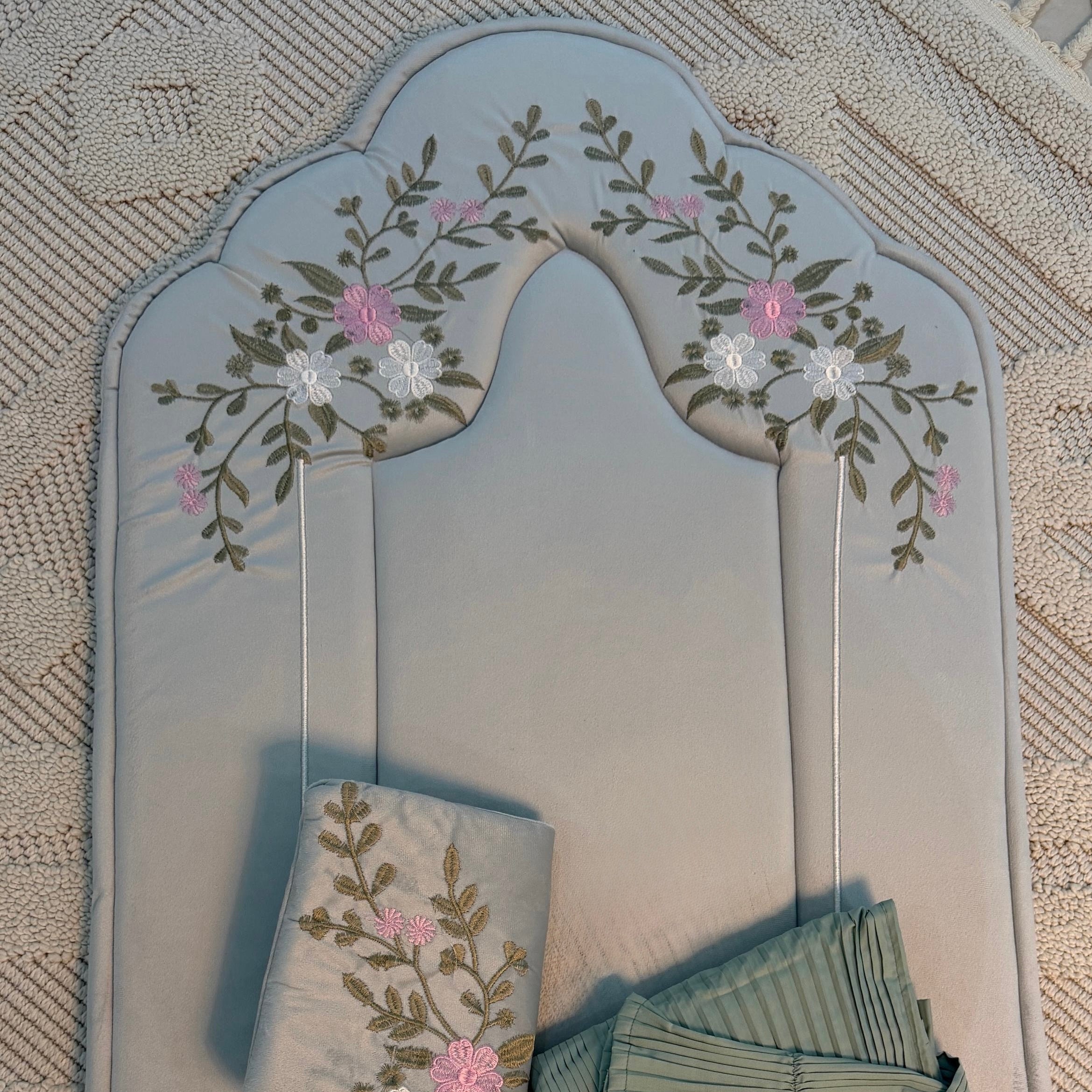 طقم صلاه ورد ازرق